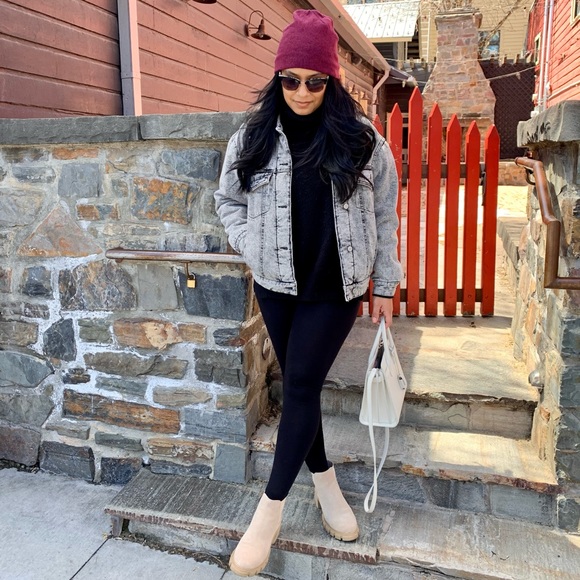 Meet your Posher, Nari - Picture 1 of 1